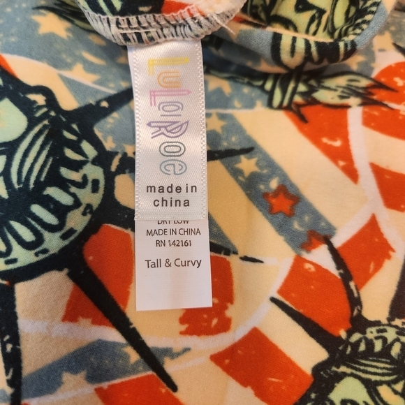 NWT Lularoe TC Patriotic Statue of Liberty Buttery Smooth Leggings Loungewear - Picture 2 of 5